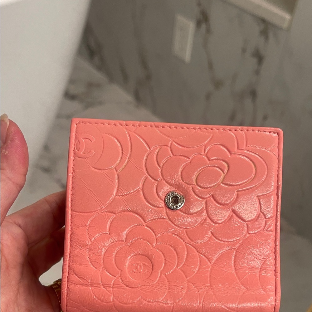 CHANEL Coral Floral Embossed Wallet - Picture 8 of 10
